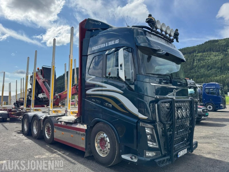 2018 Volvo FH16 8X4 komplett tømmerbil med kran og henger. - Šticar, Kamion sa dizalicom: slika 4 2018 Volvo FH16 8X4 komplett tømmerbil med kran og henger. - Šticar, Kamion sa dizalicom: slika 4