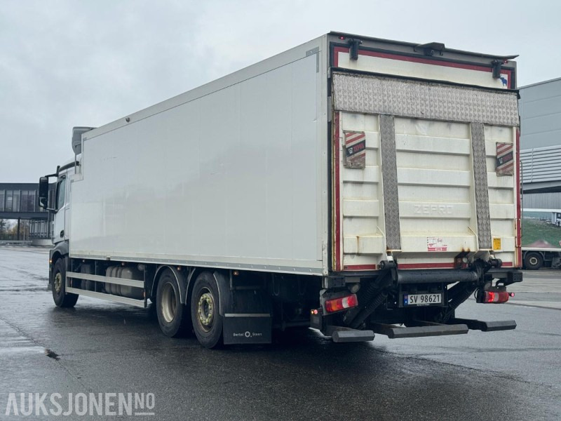 2019 Mercedes-Benz ACTROS - 6x2 - Eu-godkjent til 07/26 - Km: 150607 - Kamion sa zatvorenim sandukom: slika 4 2019 Mercedes-Benz ACTROS - 6x2 - Eu-godkjent til 07/26 - Km: 150607 - Kamion sa zatvorenim sandukom: slika 4