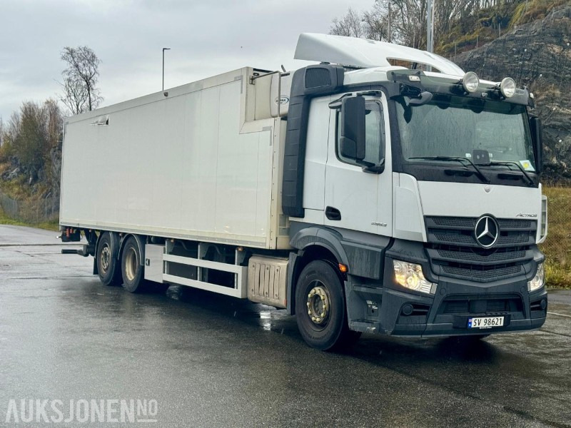 2019 Mercedes-Benz ACTROS - 6x2 - Eu-godkjent til 07/26 - Km: 150607 - Kamion sa zatvorenim sandukom: slika 2 2019 Mercedes-Benz ACTROS - 6x2 - Eu-godkjent til 07/26 - Km: 150607 - Kamion sa zatvorenim sandukom: slika 2