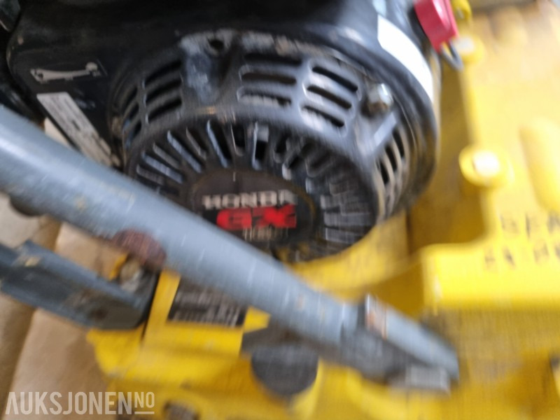2020 Wacker Neuson WP1550A vibroplate - Valjak: slika 4 2020 Wacker Neuson WP1550A vibroplate - Valjak: slika 4