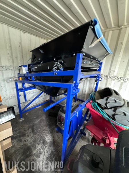 2021 Flexiever - Mini Screener / Soldemaskin / Sikt - Med Briggs & Stratton aggregat - Ubrukt - Sito: slika 2 2021 Flexiever - Mini Screener / Soldemaskin / Sikt - Med Briggs & Stratton aggregat - Ubrukt - Sito: slika 2