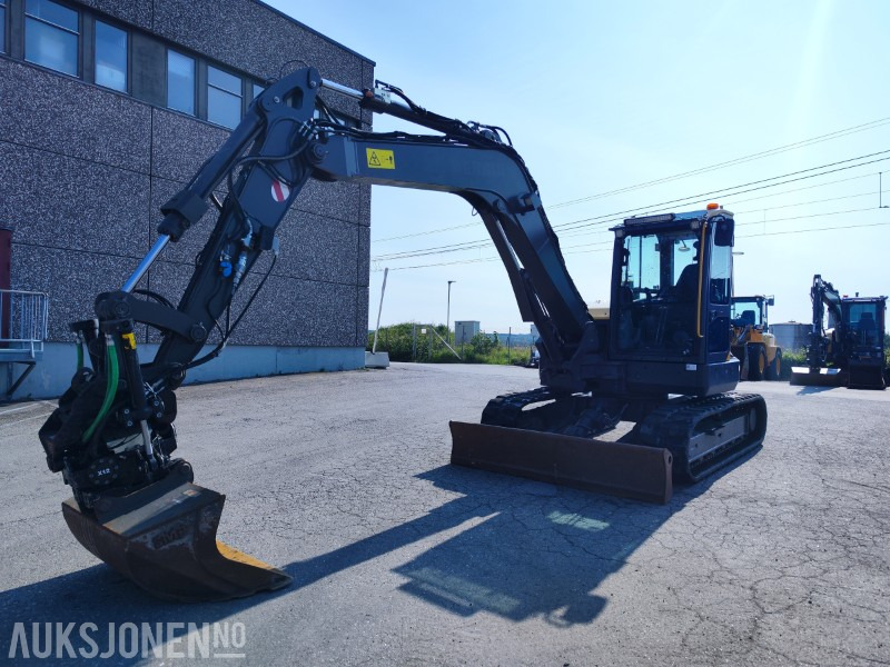 2022 Volvo ECR88D PRO – Kompakt 8-tonns gravemaskin med tiltrotator, klype og 3 skuffer - Bager: slika 2 2022 Volvo ECR88D PRO – Kompakt 8-tonns gravemaskin med tiltrotator, klype og 3 skuffer - Bager: slika 2