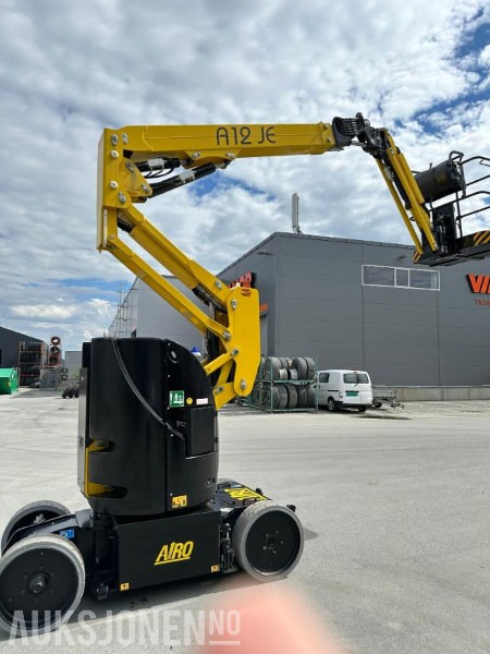 2023 AIRO A12 JE, elektrisk bomlift - Roterende Jibb - Arbeidshøyde 12,1 m. - Leveres med ny årskontroll! - Vazdušna platforma: slika 2 2023 AIRO A12 JE, elektrisk bomlift - Roterende Jibb - Arbeidshøyde 12,1 m. - Leveres med ny årskontroll! - Vazdušna platforma: slika 2