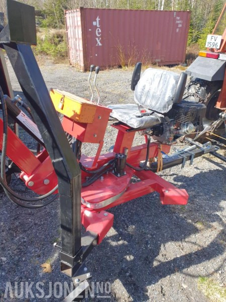 2023 ATV-traktor graver med planeringsskuff, verktøykasse og sikkerhetssele - Mini bager: slika 3 2023 ATV-traktor graver med planeringsskuff, verktøykasse og sikkerhetssele - Mini bager: slika 3