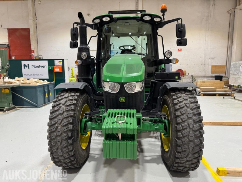 2023 John Deere 6100M TRAKTOR MED 2 SETT HJUL, KUN 1543 TIMER - Traktor: slika 2 2023 John Deere 6100M TRAKTOR MED 2 SETT HJUL, KUN 1543 TIMER - Traktor: slika 2