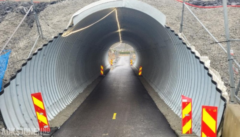 2023 Kulvert/gangtunnel undergang for kryssing av vei eller jernbane - Ligger nå demontert. - Građevinska oprema: slika 1 2023 Kulvert/gangtunnel undergang for kryssing av vei eller jernbane - Ligger nå demontert. - Građevinska oprema: slika 1