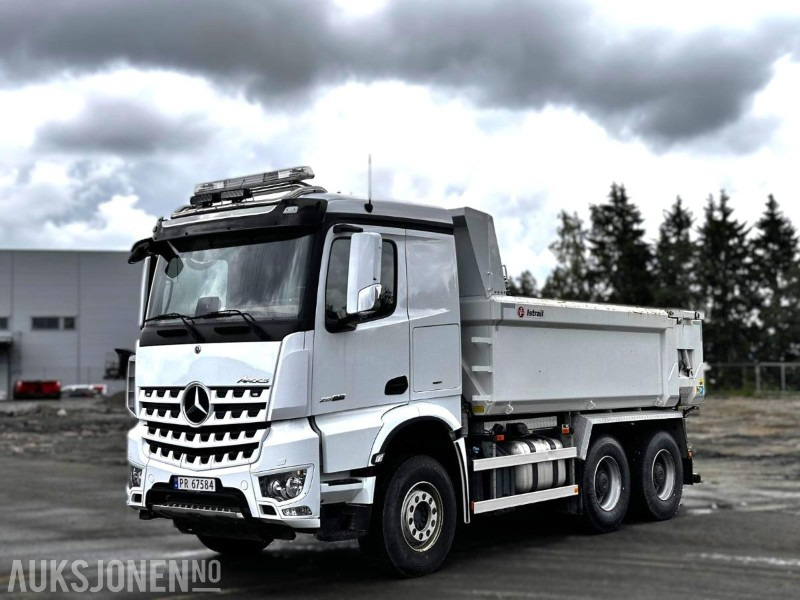 2023 Mercedes-Benz Arocs tippbil m/ Istrail tippkasse – 53 374 km - Istovarivač: slika 1 2023 Mercedes-Benz Arocs tippbil m/ Istrail tippkasse – 53 374 km - Istovarivač: slika 1
