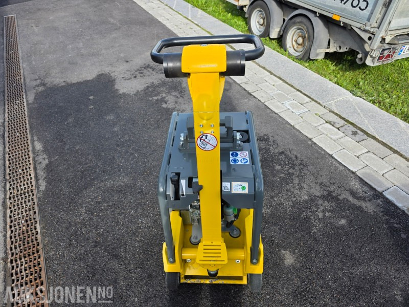 2023 Wacker Neuson DPU3750 Vibroplate 265kg - 4,2kW - 40 arbeidstimer - Valjak: slika 3 2023 Wacker Neuson DPU3750 Vibroplate 265kg - 4,2kW - 40 arbeidstimer - Valjak: slika 3
