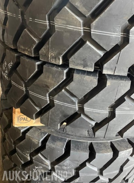 4 stk Michelin 14.00 R24 anleggsdekk med felg - ny gummibane nå - Građevinska oprema: slika 3 4 stk Michelin 14.00 R24 anleggsdekk med felg - ny gummibane nå - Građevinska oprema: slika 3