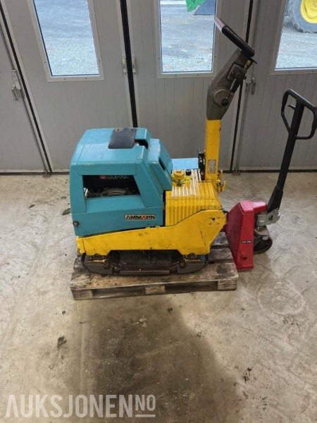 AMMANN Vibroplate - Valjak: slika 1 AMMANN Vibroplate - Valjak: slika 1