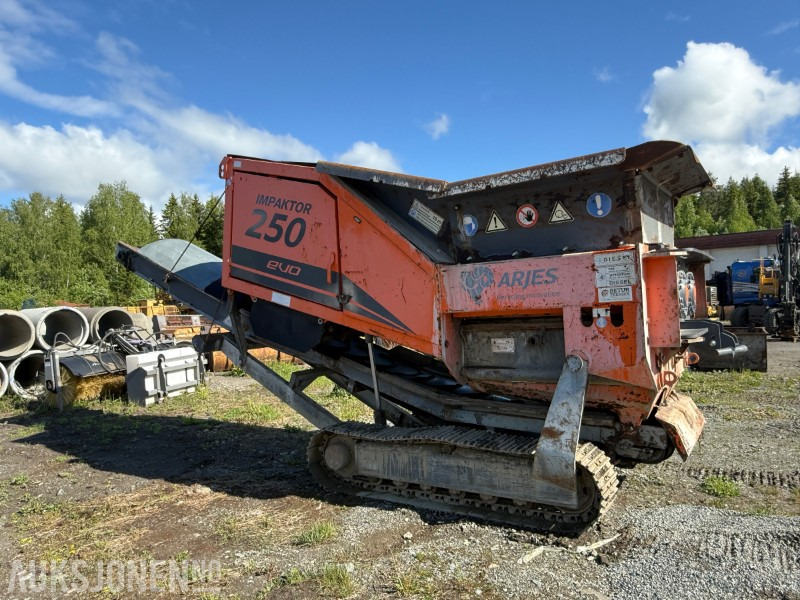 Arjes Impaktor 250 evo kvern - 2 sett med knusekassetter - Servicekit - 922 arbeidstimer - Industrijski šreder: slika 3 Arjes Impaktor 250 evo kvern - 2 sett med knusekassetter - Servicekit - 922 arbeidstimer - Industrijski šreder: slika 3