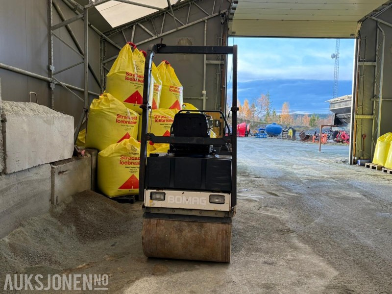 Bomag BW 100 AD-3 / ASFALTVALS - Valjak: slika 4 Bomag BW 100 AD-3 / ASFALTVALS - Valjak: slika 4