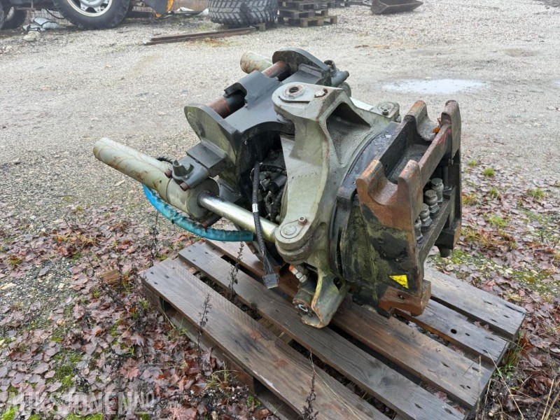 2013 OilQuick tiltrotator. - Dodatak za Građevinska mašina: slika 2 2013 OilQuick tiltrotator. - Dodatak za Građevinska mašina: slika 2