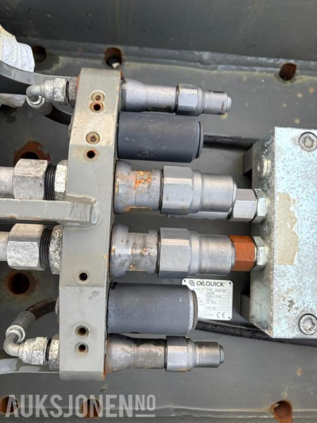 2021 OilQuick OQ80 - Dodatak za Građevinska mašina: slika 2 2021 OilQuick OQ80 - Dodatak za Građevinska mašina: slika 2