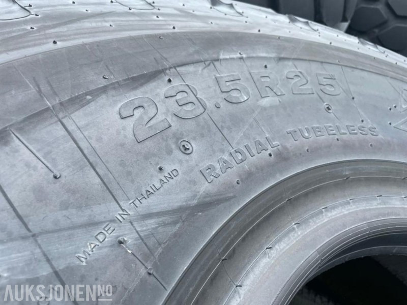 4 stk. NYE Bridgestone VJT 23,5/R 25 dekk - VOLVO L 110/120. - Dodatak za Građevinska mašina: slika 5 4 stk. NYE Bridgestone VJT 23,5/R 25 dekk - VOLVO L 110/120. - Dodatak za Građevinska mašina: slika 5