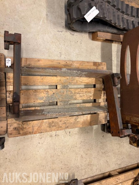 Gaffler til Nissan 4T TRUCK - Dodatak za Građevinska mašina: slika 3 Gaffler til Nissan 4T TRUCK - Dodatak za Građevinska mašina: slika 3