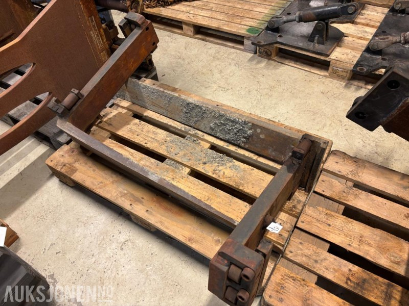 Gaffler til Nissan 4T TRUCK - Dodatak za Građevinska mašina: slika 2 Gaffler til Nissan 4T TRUCK - Dodatak za Građevinska mašina: slika 2