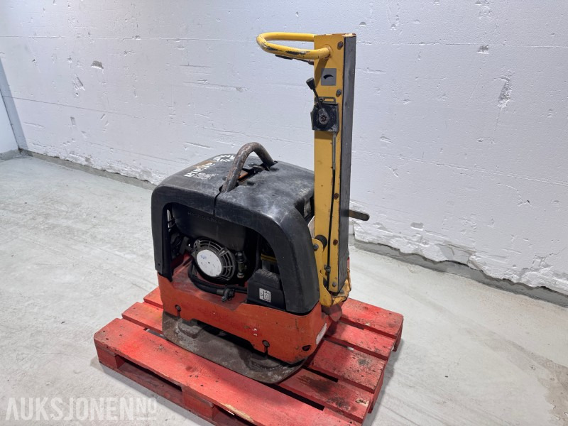 Dynapac LG300 vibroplate / 307kg - Valjak: slika 2 Dynapac LG300 vibroplate / 307kg - Valjak: slika 2