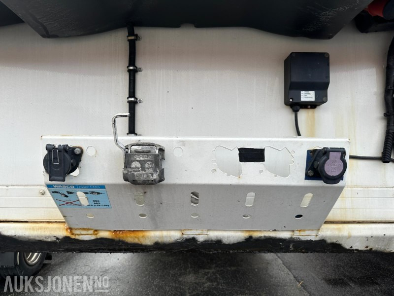 Ekeri FNA Frysesemi 2013 – Carrier Vector 1950 MT – Sideåpning – EU-godkjent til 07/2026 - Poluprikolica hladnjače: slika 4 Ekeri FNA Frysesemi 2013 – Carrier Vector 1950 MT – Sideåpning – EU-godkjent til 07/2026 - Poluprikolica hladnjače: slika 4