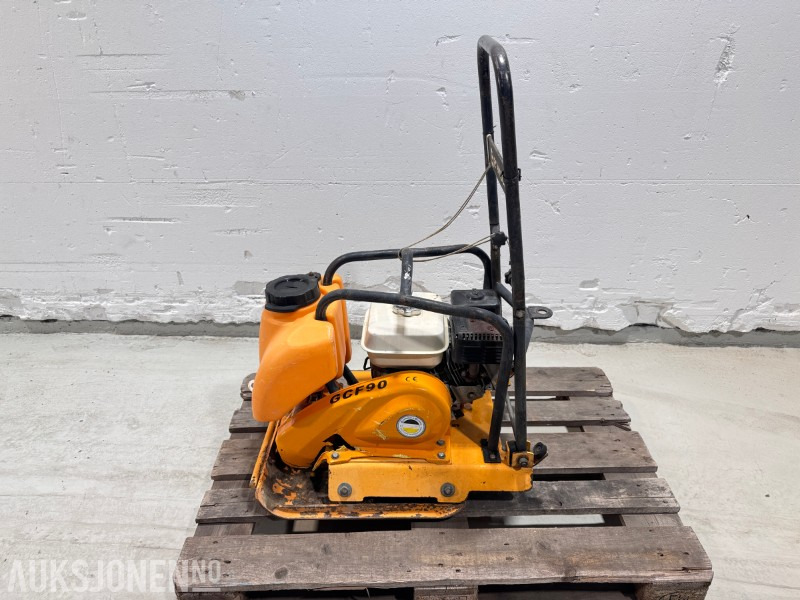 Gewilson GCF90 Vibroplate / 85 kg - Valjak: slika 1 Gewilson GCF90 Vibroplate / 85 kg - Valjak: slika 1
