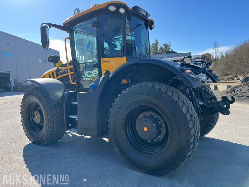 JCB 4220 Icon - spakstyring - lite timer, mye utstyr - Traktor: slika 3 JCB 4220 Icon - spakstyring - lite timer, mye utstyr - Traktor: slika 3