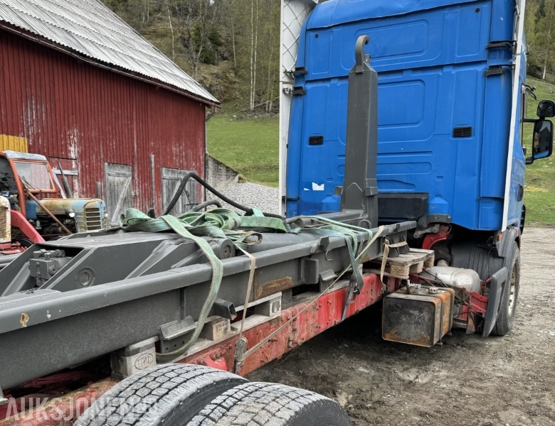 Hiab 20 tonn HIAB krokpåbygg - Kamion: slika 1 Hiab 20 tonn HIAB krokpåbygg - Kamion: slika 1