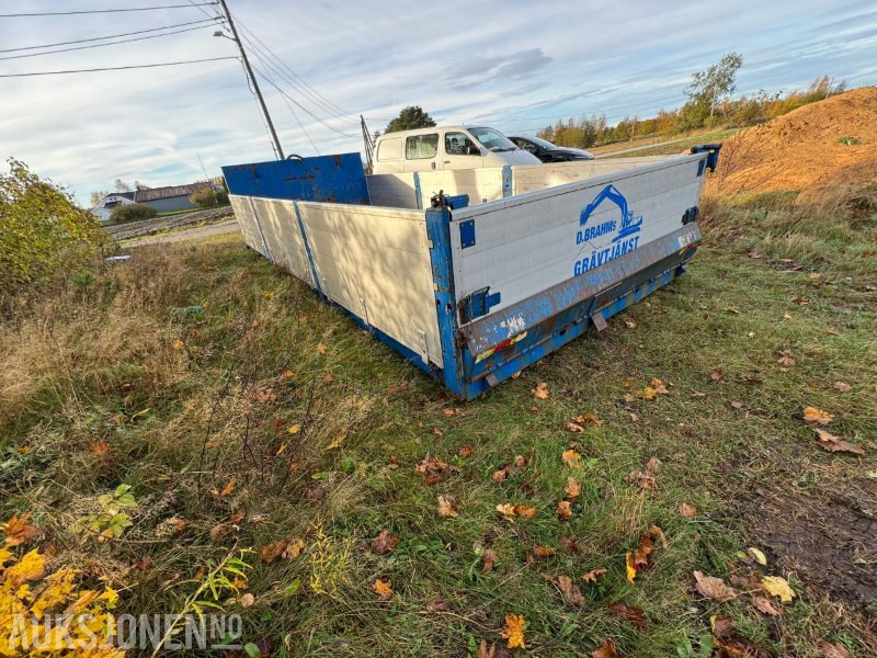 Sisu Lemflak / krokløftcontainer luftbaklem – strølem følger med - Kamion: slika 4 Sisu Lemflak / krokløftcontainer luftbaklem – strølem følger med - Kamion: slika 4