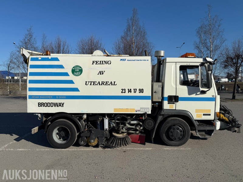 1997 DAF 45 180 TI feiebil, tilhengerfeste, nytt sug, kamera, ekstralys - Korisno/ Posebno vozilo: slika 4 1997 DAF 45 180 TI feiebil, tilhengerfeste, nytt sug, kamera, ekstralys - Korisno/ Posebno vozilo: slika 4