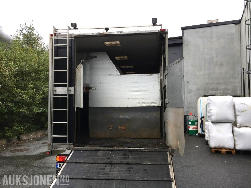 2004 DAF LF 45.220 - Hestebil / Transportbil, 202552km - Korisno/ Posebno vozilo: slika 3 2004 DAF LF 45.220 - Hestebil / Transportbil, 202552km - Korisno/ Posebno vozilo: slika 3