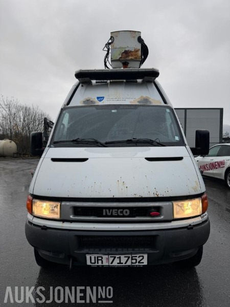 2005 Iveco Daily, Liftbil - UniJet - HPT 65C15, 230.604 km - Nifty lift - VM 140 med personkorg - Sertifisert lift til juni 2026 - Korisno/ Posebno vozilo: slika 2 2005 Iveco Daily, Liftbil - UniJet - HPT 65C15, 230.604 km - Nifty lift - VM 140 med personkorg - Sertifisert lift til juni 2026 - Korisno/ Posebno vozilo: slika 2