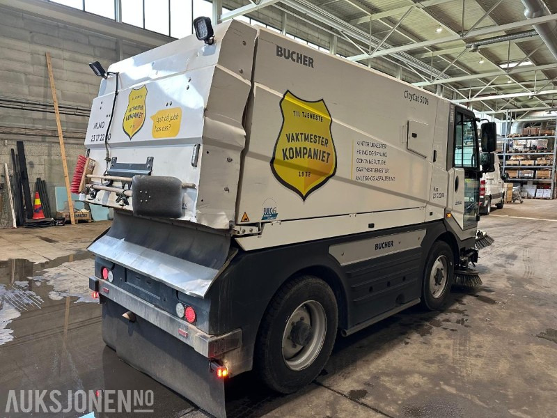 Bucher CityCat 5006 feiemaskin - 160 hk Iveco | Euro 6 | joystick | 4-hjulsstyring | høytrykk - Korisno/ Posebno vozilo: slika 5 Bucher CityCat 5006 feiemaskin - 160 hk Iveco | Euro 6 | joystick | 4-hjulsstyring | høytrykk - Korisno/ Posebno vozilo: slika 5