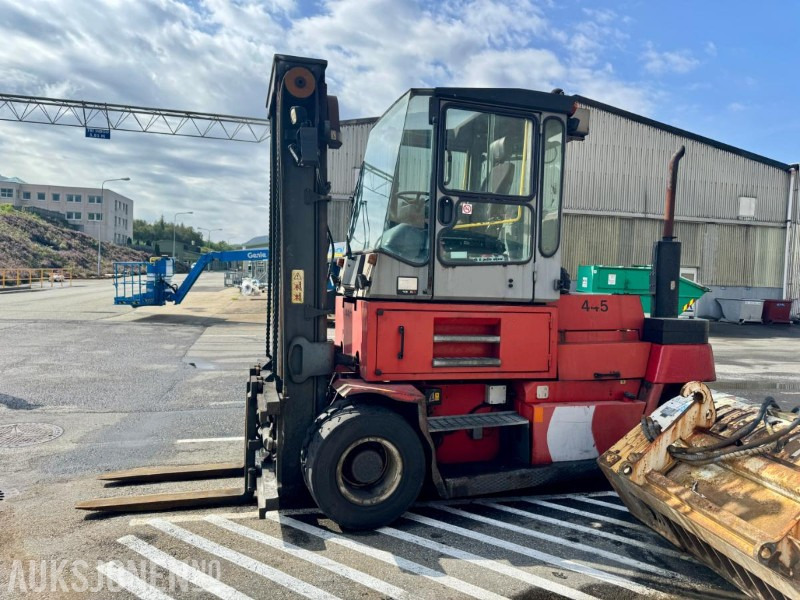 2002 Kalmar DCD 90-6L - Truck - Timer: 18995 - Oprema za rukovanje materijalima: slika 5 2002 Kalmar DCD 90-6L - Truck - Timer: 18995 - Oprema za rukovanje materijalima: slika 5