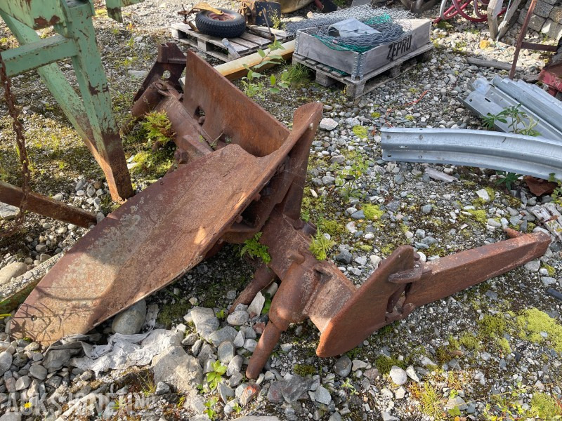 1900 Traktor-/maskinskjær eldre modell - Poljoprivredna mašina: slika 3 1900 Traktor-/maskinskjær eldre modell - Poljoprivredna mašina: slika 3