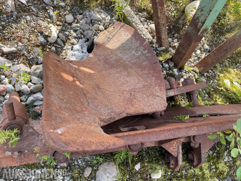 Poljoprivredna mašina 1900 Traktor-/maskinskjær eldre modell: slika 6 Poljoprivredna mašina 1900 Traktor-/maskinskjær eldre modell: slika 6