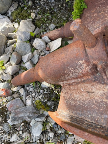 Poljoprivredna mašina 1900 Traktor-/maskinskjær eldre modell: slika 10 Poljoprivredna mašina 1900 Traktor-/maskinskjær eldre modell: slika 10