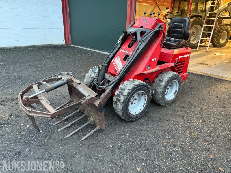 1999 Agromatic 740 Minilaster m/Silograbb/krokodille - Poljoprivredna mašina: slika 1 1999 Agromatic 740 Minilaster m/Silograbb/krokodille - Poljoprivredna mašina: slika 1