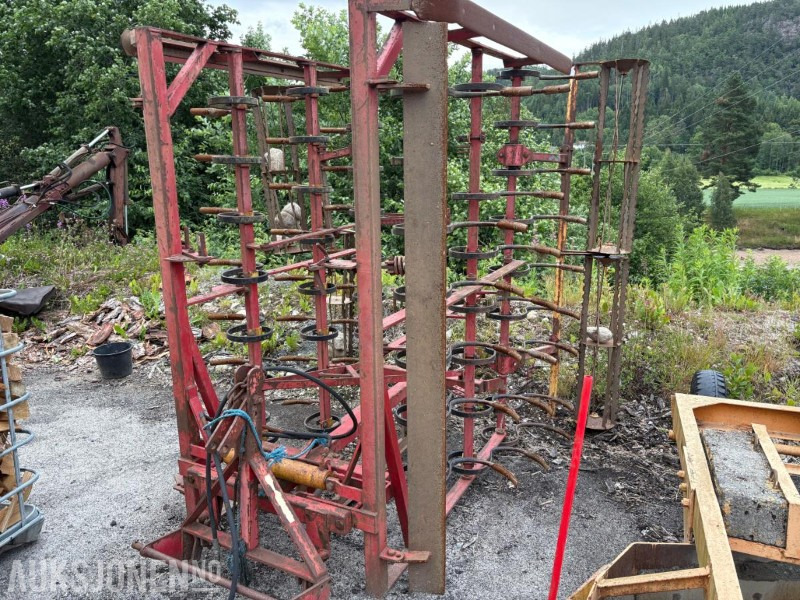 Poljoprivredna mašina 2000 Vaderstad Harv: slika 1