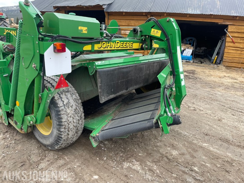 2009 John Deere 530 slåmaskin med transportbånd - Poljoprivredna mašina: slika 1 2009 John Deere 530 slåmaskin med transportbånd - Poljoprivredna mašina: slika 1