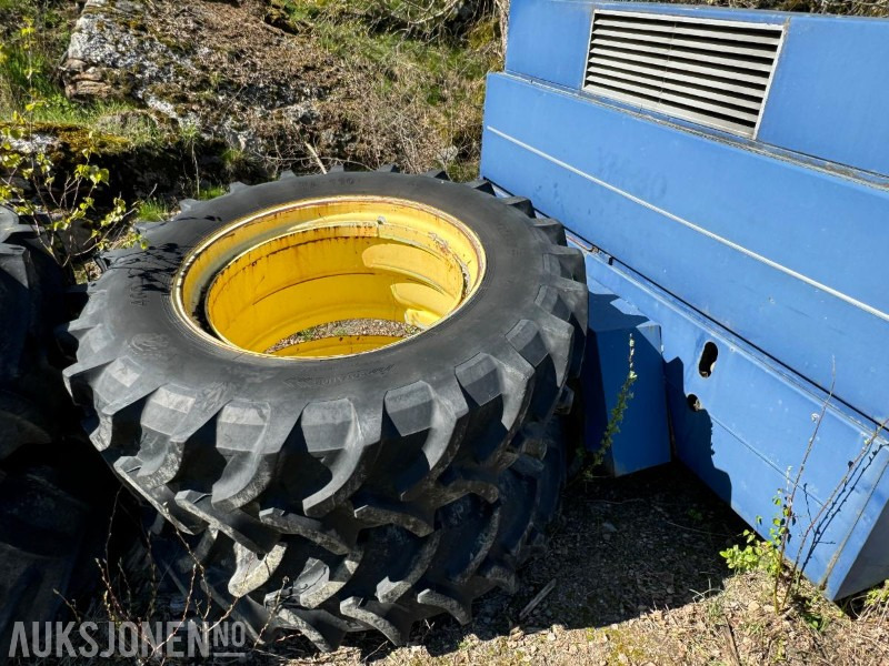 2010 tvillinghjul 460/85R38 - Poljoprivredna mašina: slika 2 2010 tvillinghjul 460/85R38 - Poljoprivredna mašina: slika 2