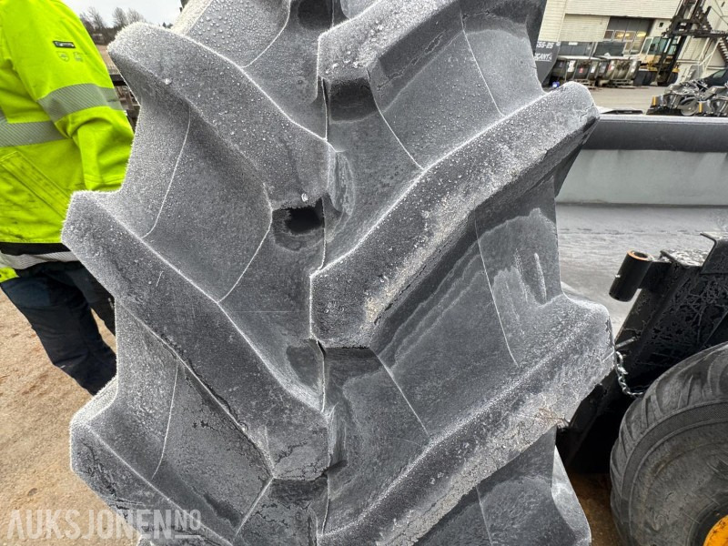 2012 Trelleborg TM800 540/65 R38 Brukt - Poljoprivredna mašina: slika 4 2012 Trelleborg TM800 540/65 R38 Brukt - Poljoprivredna mašina: slika 4