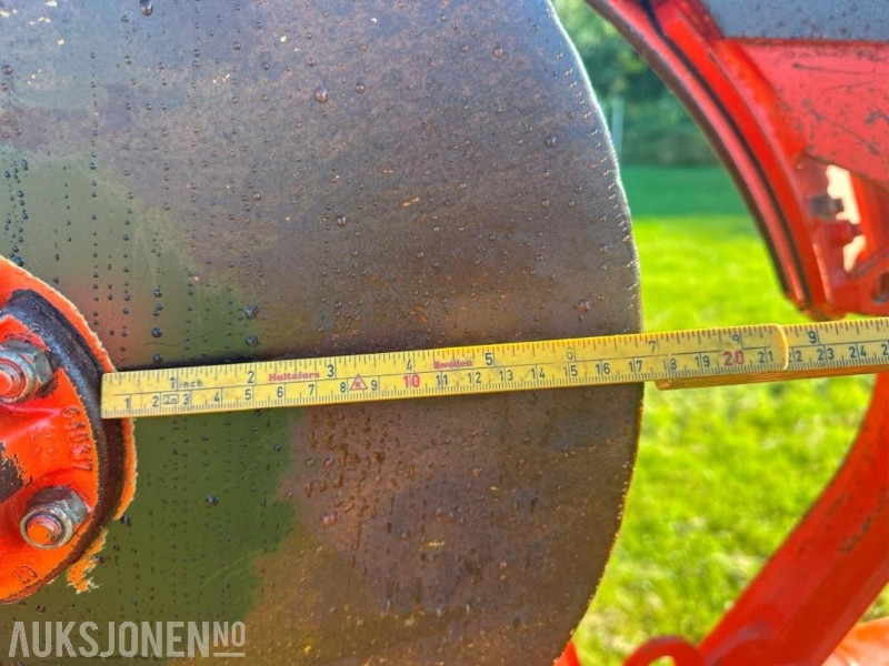 2019 KUHN KUHN VARI-MASTER NSH 4-SKJÆRS VENDEPLOG - Poljoprivredna mašina: slika 4 2019 KUHN KUHN VARI-MASTER NSH 4-SKJÆRS VENDEPLOG - Poljoprivredna mašina: slika 4