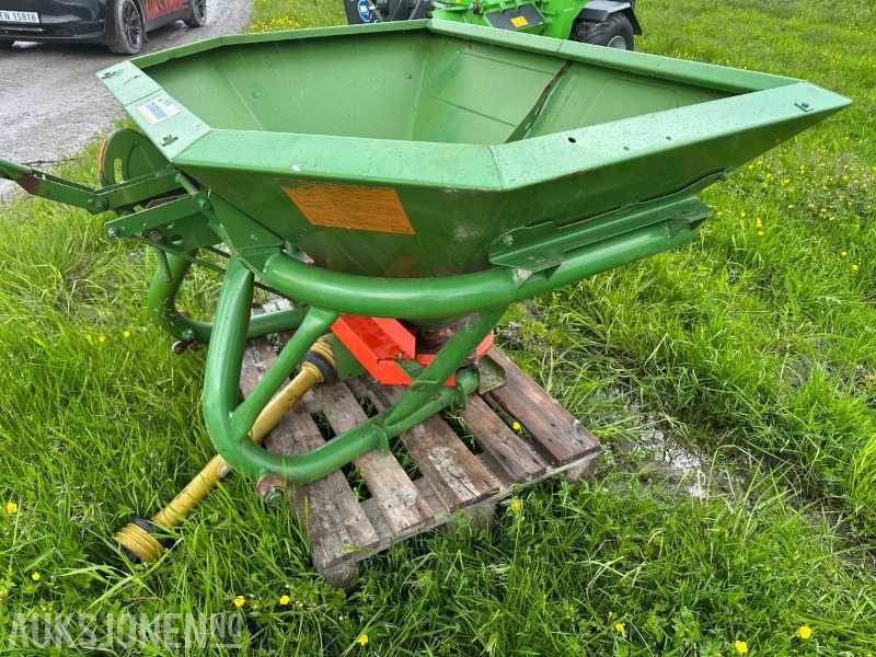 AMAZONE ZA-F 604R GJØDSELSPREDER - Poljoprivredna mašina: slika 5 AMAZONE ZA-F 604R GJØDSELSPREDER - Poljoprivredna mašina: slika 5