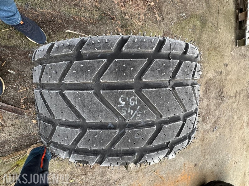 Dekk og felg 445/45 R19.5 – 8 bolta - Poljoprivredna mašina: slika 5 Dekk og felg 445/45 R19.5 – 8 bolta - Poljoprivredna mašina: slika 5