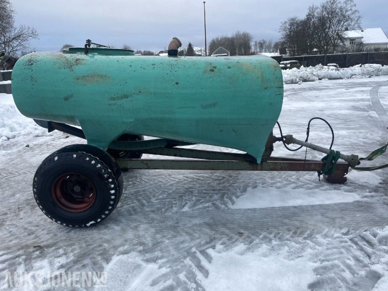 Gjødselvogn / Sugevogn ca. 2500-3000 L m/ PTO-drift - Poljoprivredna mašina: slika 3 Gjødselvogn / Sugevogn ca. 2500-3000 L m/ PTO-drift - Poljoprivredna mašina: slika 3