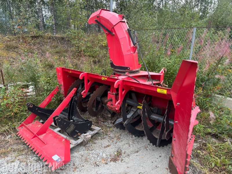 Globus GTF 275-18 2-trinns snøfreser - Poljoprivredna mašina: slika 1 Globus GTF 275-18 2-trinns snøfreser - Poljoprivredna mašina: slika 1