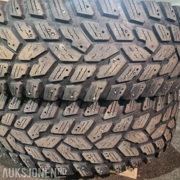 Nokian Hakkapeliitta TRI Vinterdekk til traktor - 540/80R38 - Bakdekk - Poljoprivredna mašina: slika 1 Nokian Hakkapeliitta TRI Vinterdekk til traktor - 540/80R38 - Bakdekk - Poljoprivredna mašina: slika 1