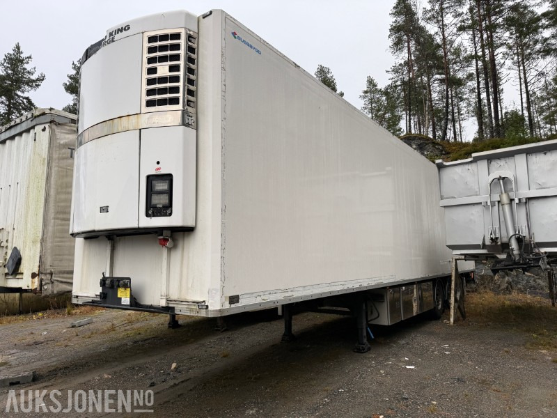 Bussbygg Frysesemi m/ Thermo King kjøleaggregat og Zepro bakløfter - Prikolica: slika 1 Bussbygg Frysesemi m/ Thermo King kjøleaggregat og Zepro bakløfter - Prikolica: slika 1