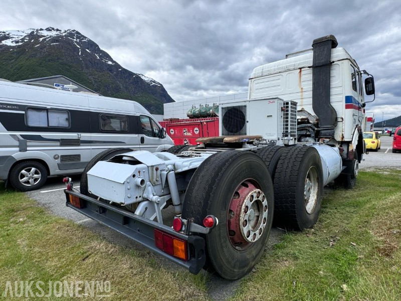 1985 Mercedes-Benz 2238 L - Trekkvogn - 6x2 - Tegljač: slika 4 1985 Mercedes-Benz 2238 L - Trekkvogn - 6x2 - Tegljač: slika 4