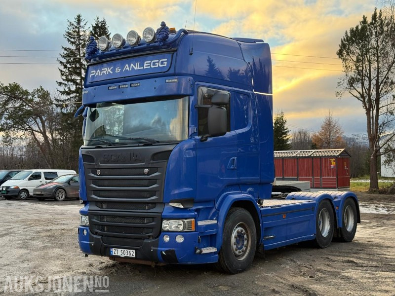 2015 Scania R-serie 6x4 Påkostet - Brøyterigget - Tipphydraulikk - Sprederhydraulikk - 675 643km - Tegljač: slika 1 2015 Scania R-serie 6x4 Påkostet - Brøyterigget - Tipphydraulikk - Sprederhydraulikk - 675 643km - Tegljač: slika 1