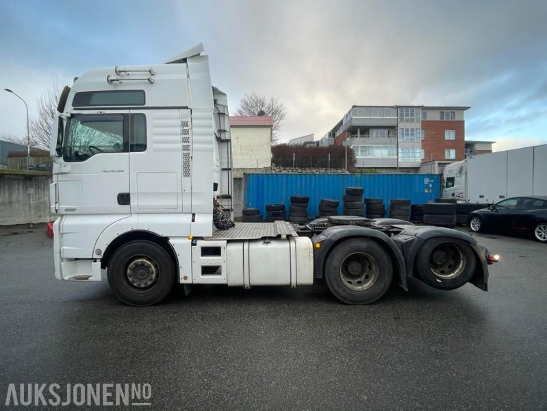 2016 MAN TGX 28.560 Trekkvogn 6X2 - 3 akslet - 560 hk. - 401154 km. - Tegljač: slika 3 2016 MAN TGX 28.560 Trekkvogn 6X2 - 3 akslet - 560 hk. - 401154 km. - Tegljač: slika 3